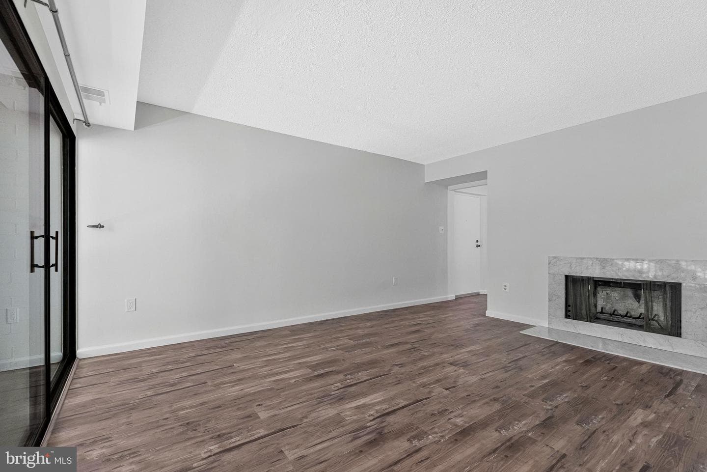 2210 Springwood Dr # 107 photo 7