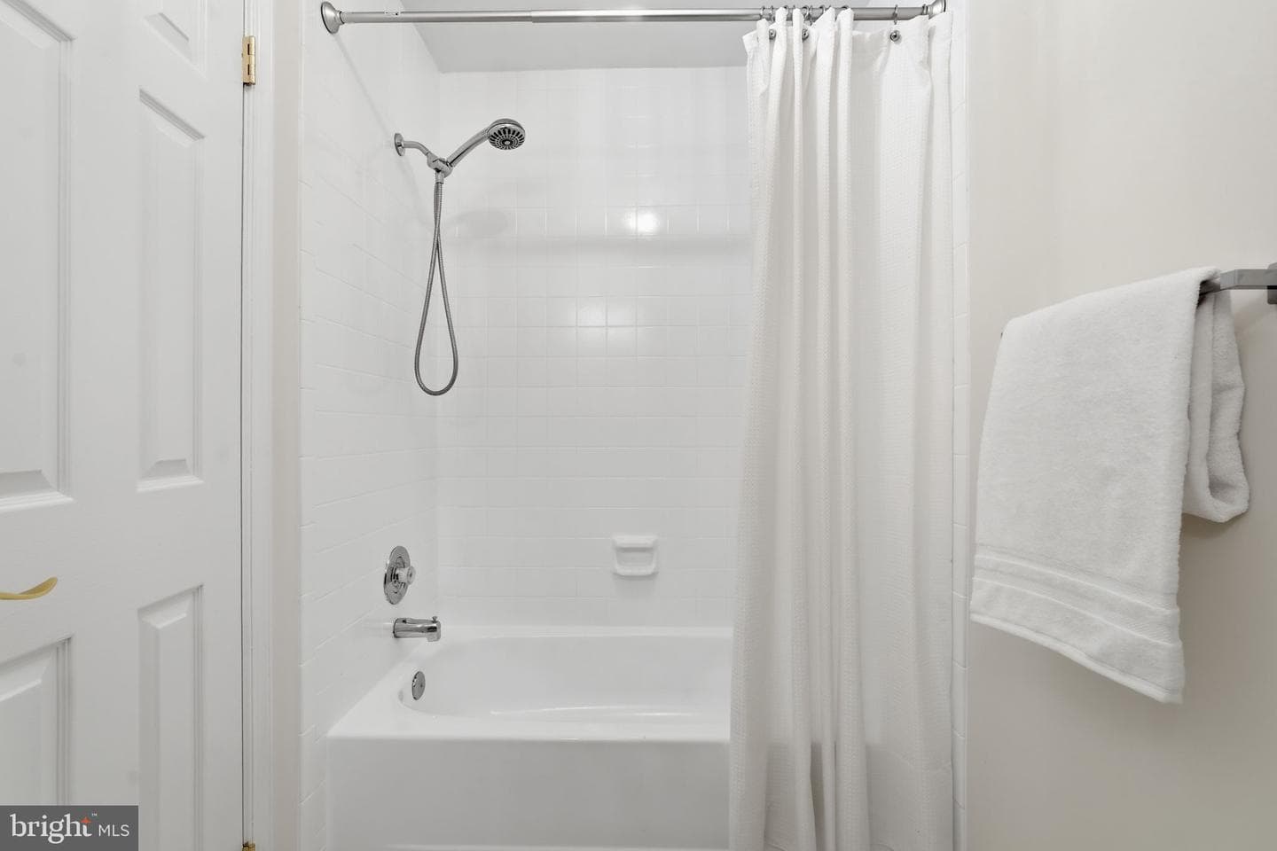 9826 Burke Pond Lane photo 26
