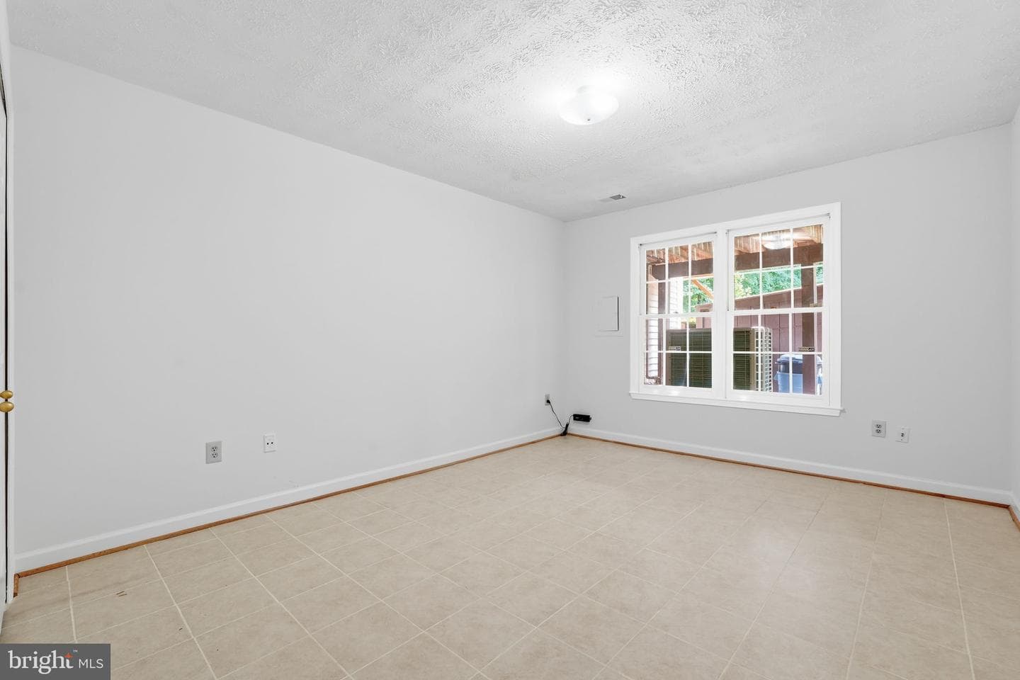 9826 Burke Pond Lane photo 36