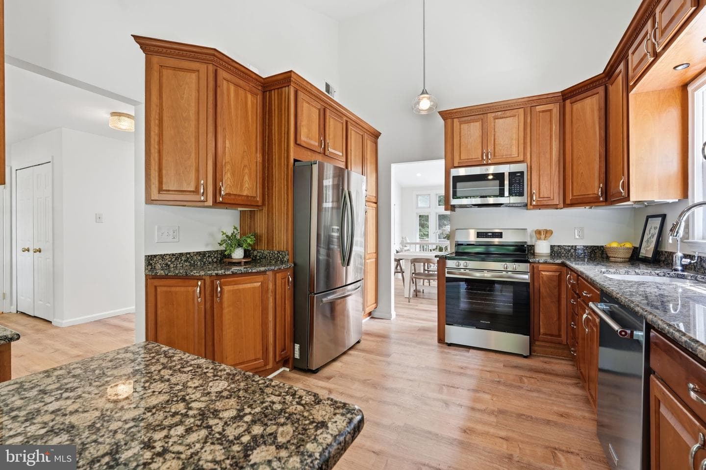 9826 Burke Pond Lane photo 7