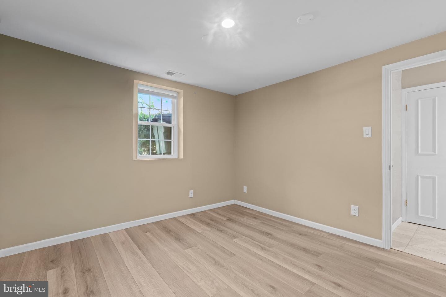 6749 Cardinal Woods Court photo 28