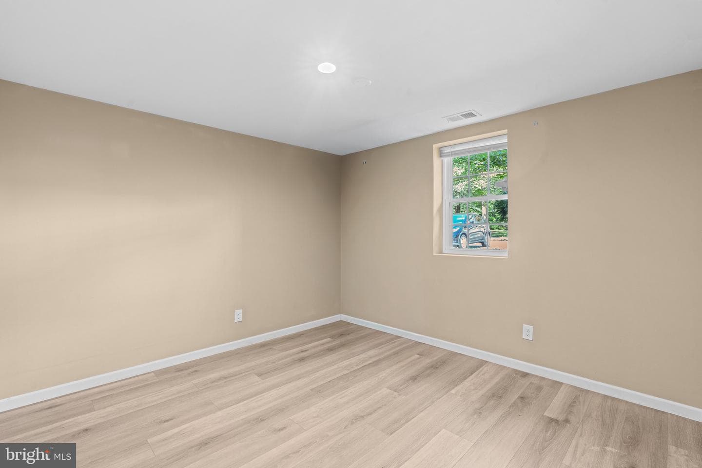6749 Cardinal Woods Court photo 29