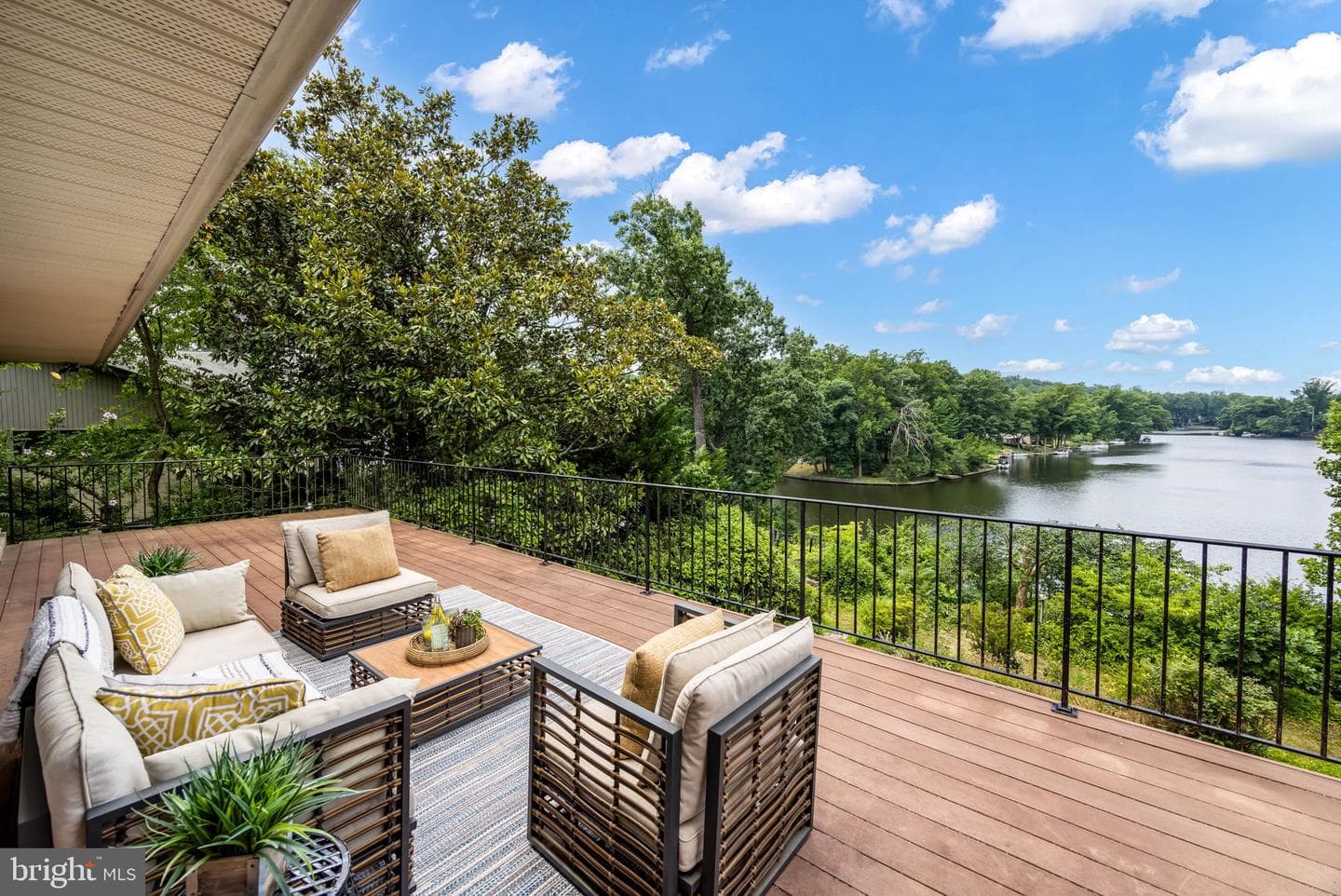 3612 Ridgeway Terrace photo 2
