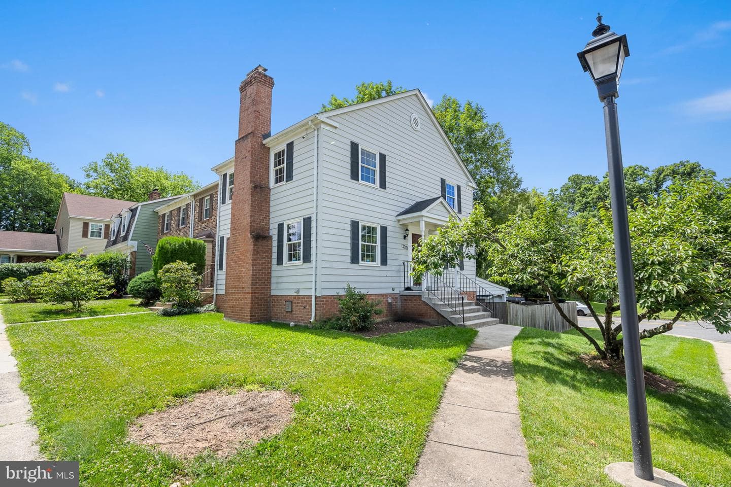 300 Holly Court, Herndon