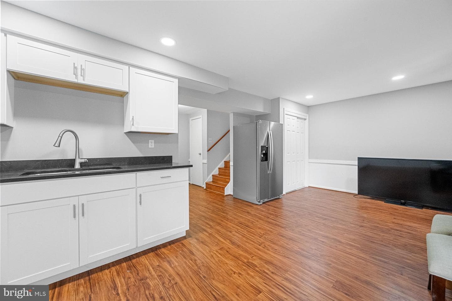 300 Holly Court photo 30