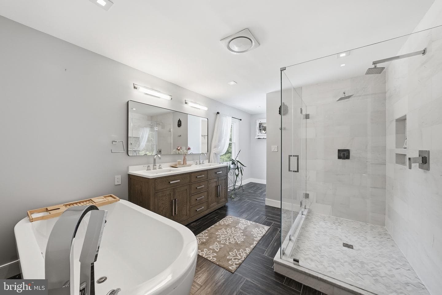 10834 Henderson Road photo 35