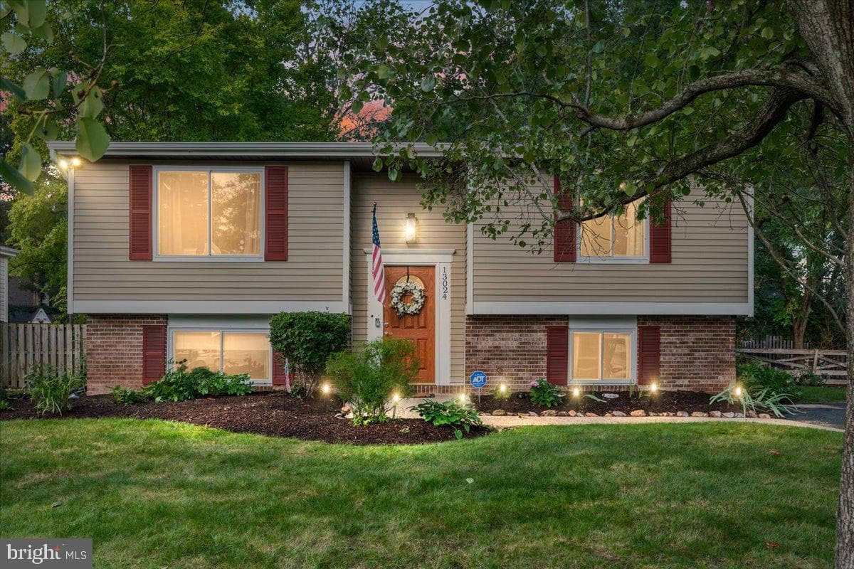 13024 Farthingale Drive, Herndon