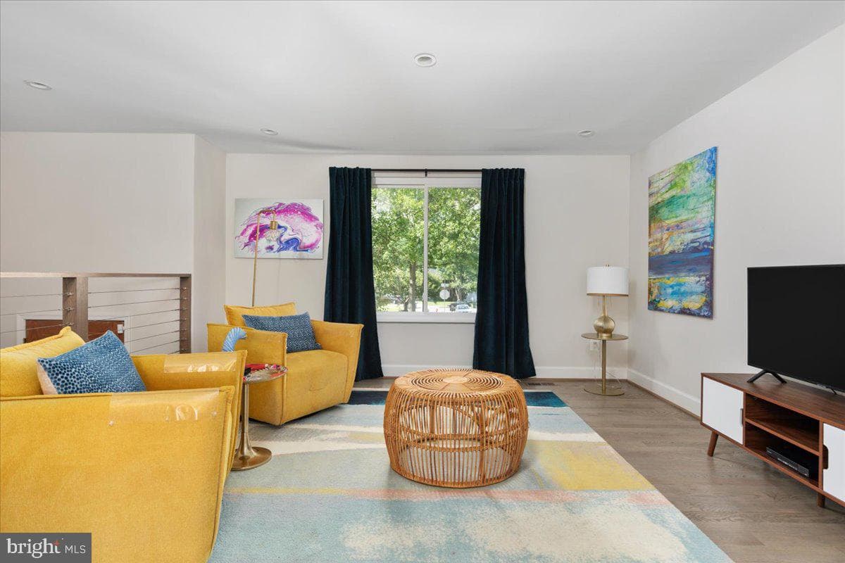 13024 Farthingale Drive photo 9