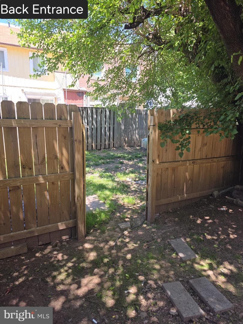 1016 Saber Ln photo 24