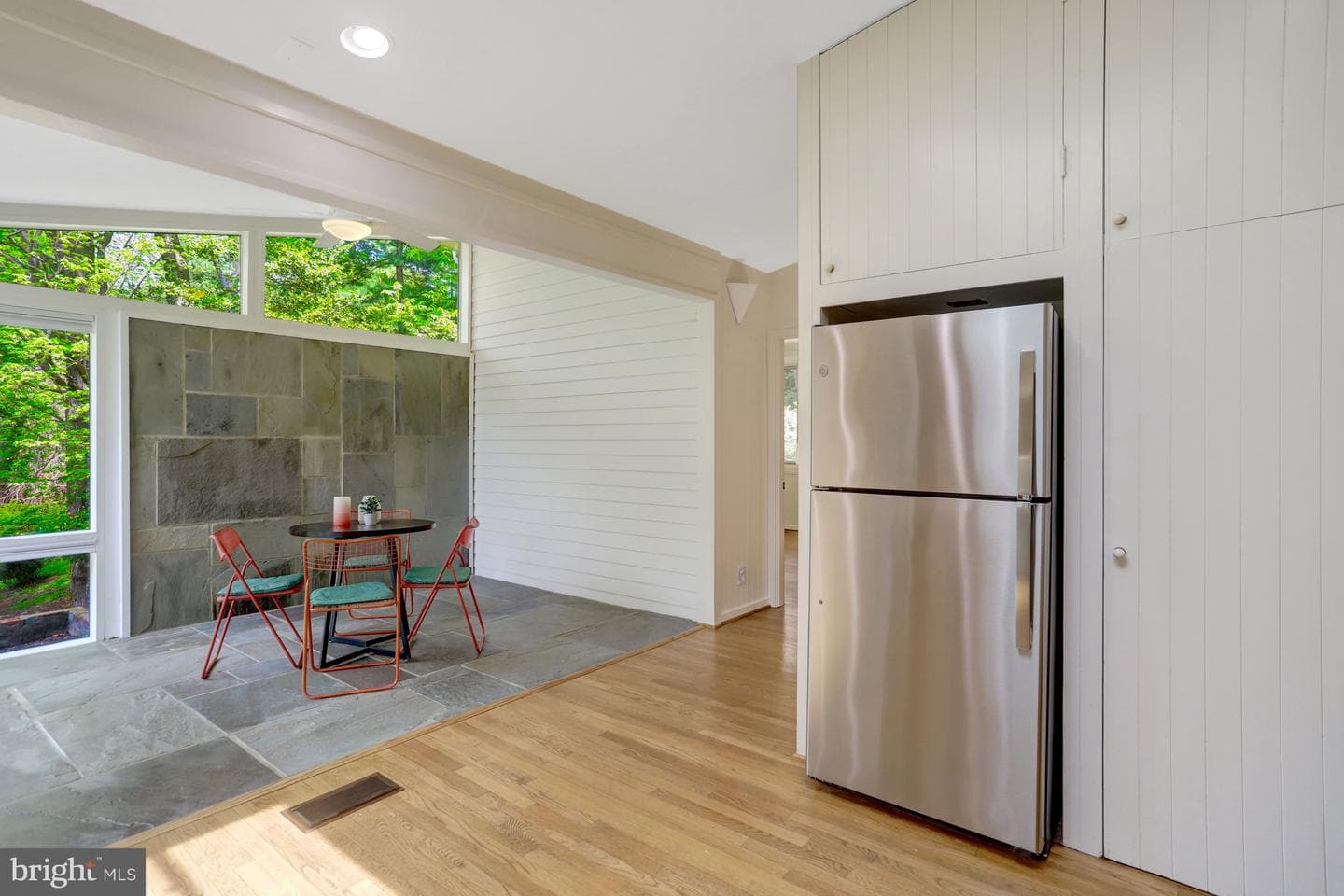 7413 Rebecca Drive photo 18