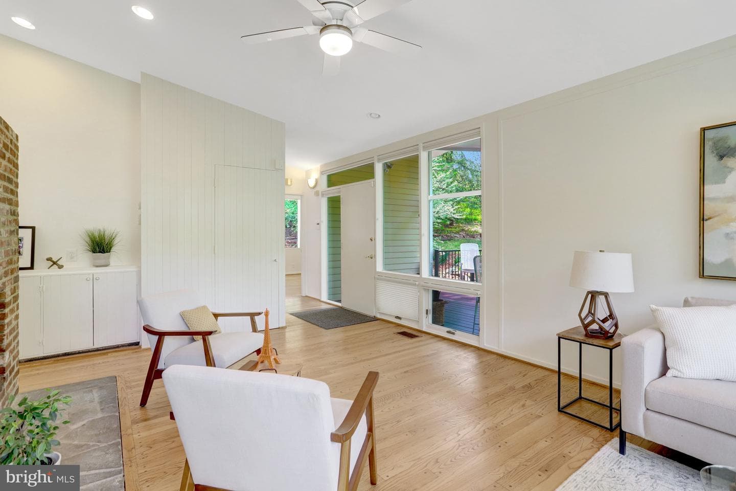 7413 Rebecca Drive photo 4