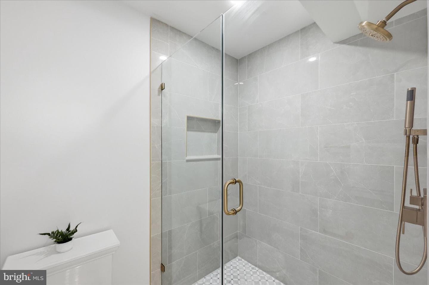 2716 Silkwood Court photo 28
