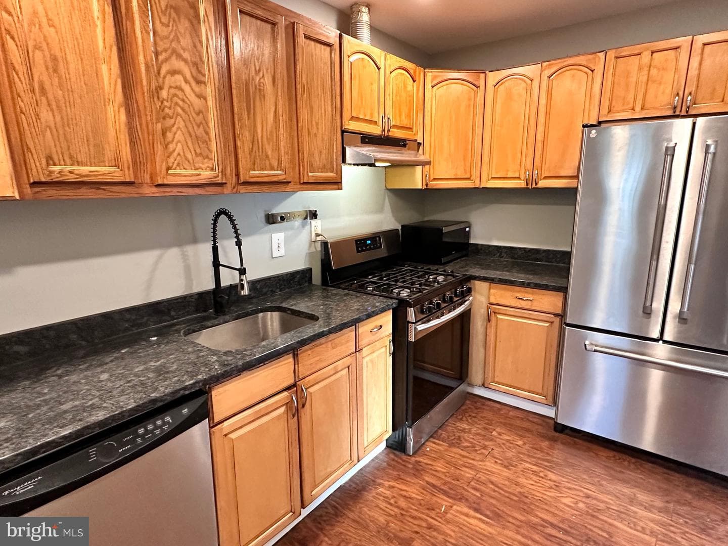 6301 The Parkway photo 6