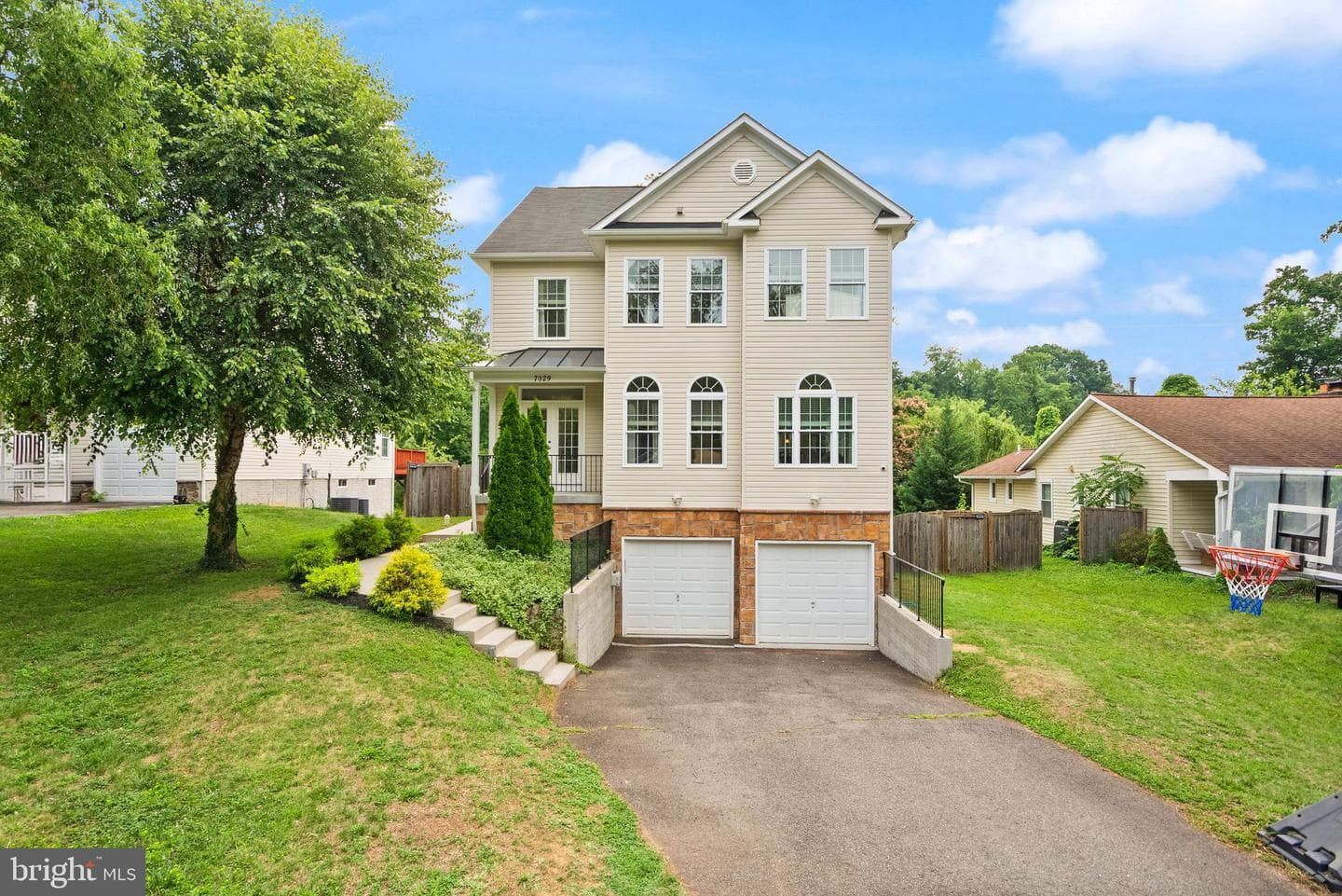 7029 Swain Drive, Alexandria