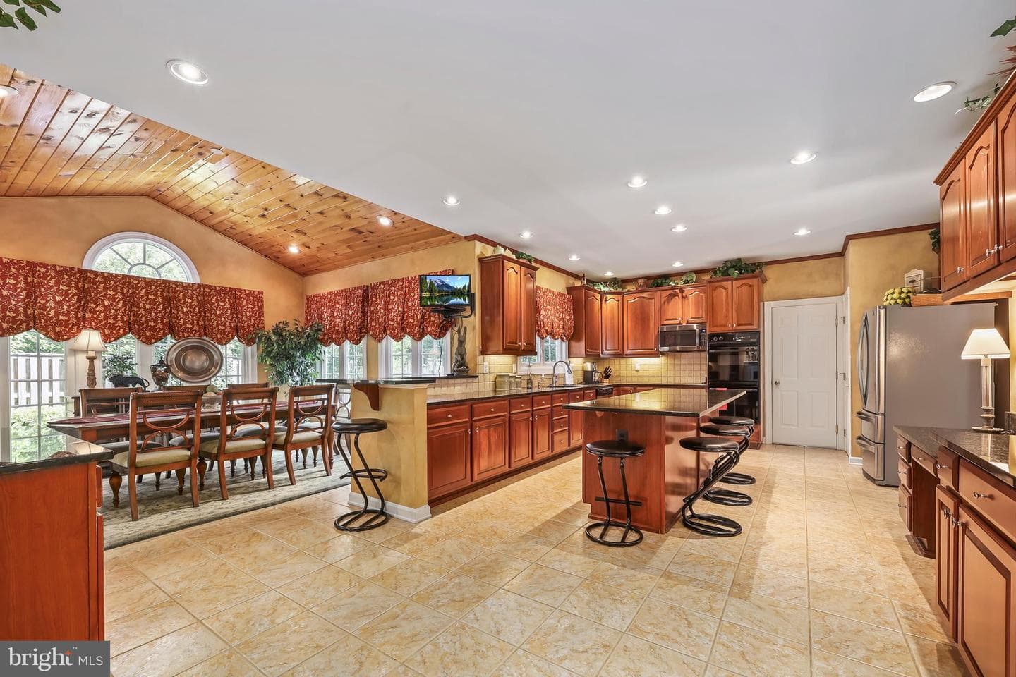 12916 Hedgetop Drive photo 9