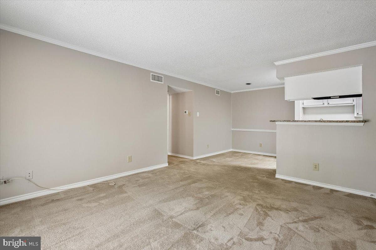 1530 Lincoln Way #203a photo 10
