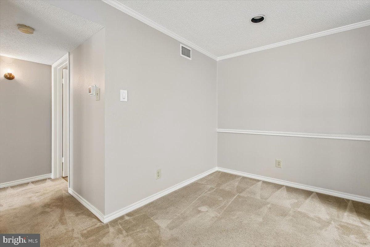 1530 Lincoln Way #203a photo 11