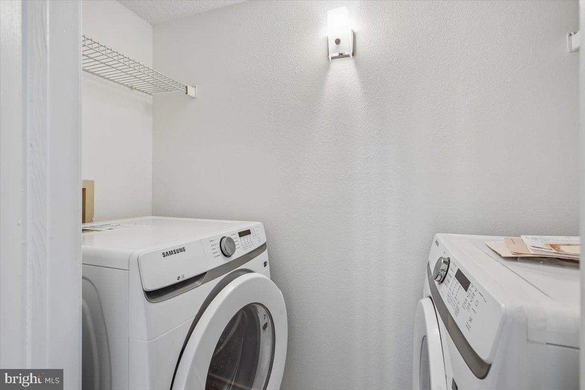 1530 Lincoln Way #203a photo 18