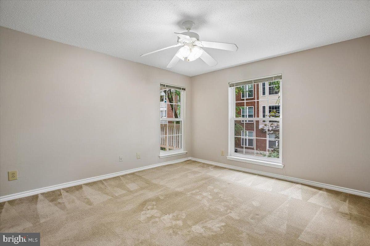 1530 Lincoln Way #203a photo 20
