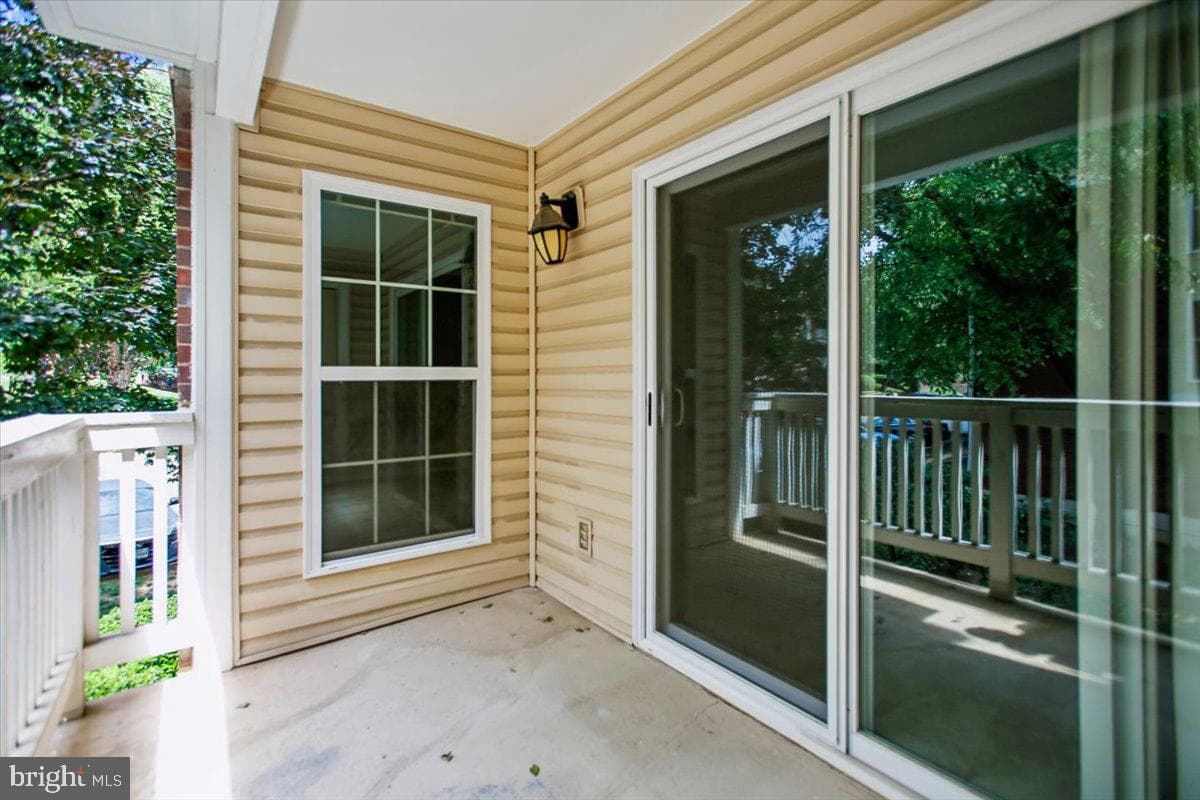 1530 Lincoln Way #203a photo 7