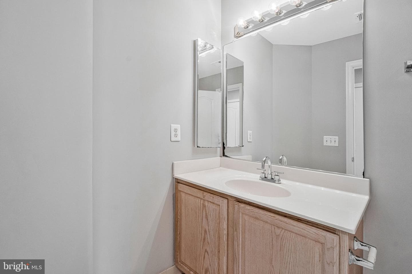 2849 Laura Gae Circle photo 51