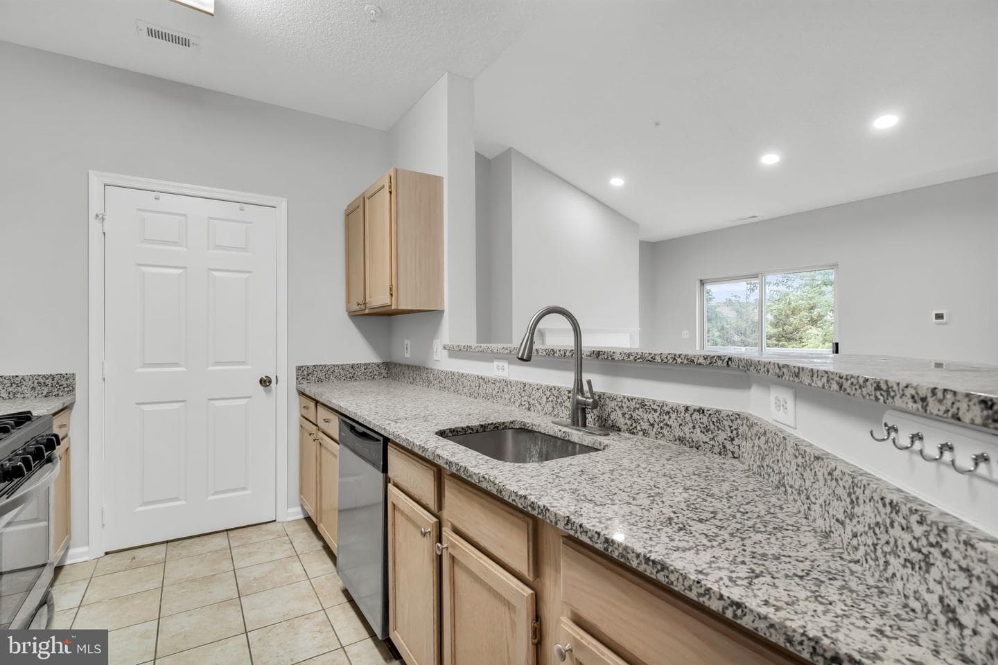 1701 Lake Shore Crest Drive #31 photo 18