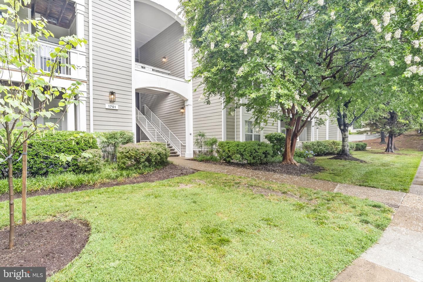 1701 Lake Shore Crest Drive #31 photo 3
