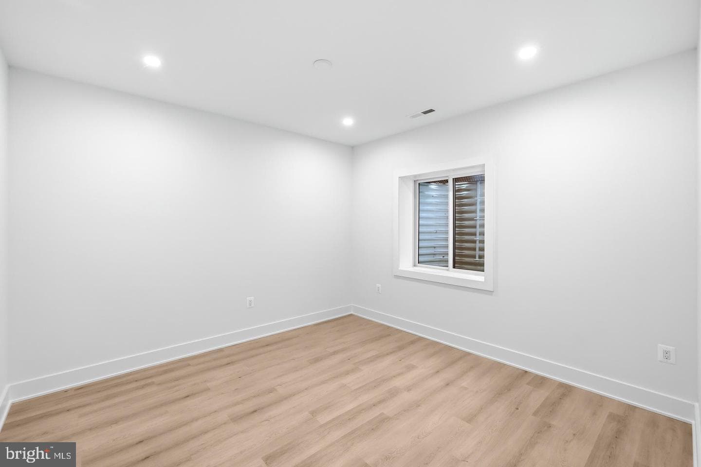 719 Meadow Lane SW photo 36