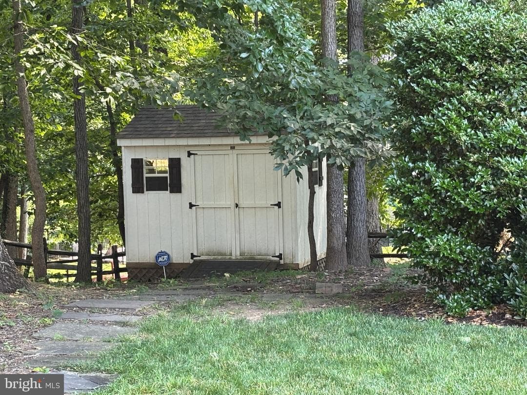 1123 Laurelwood Drive photo 9