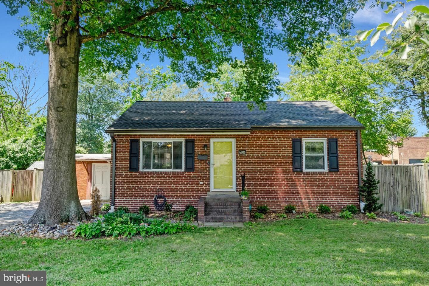 6806 Smithway Drive, Alexandria