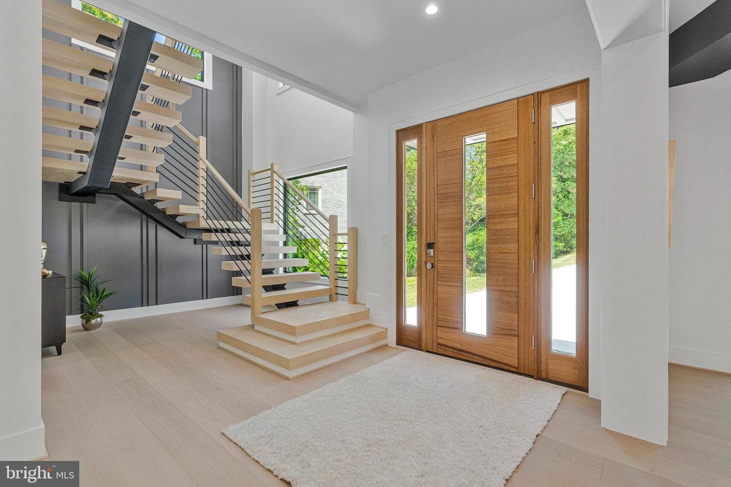 1434 Waggaman Circle photo 5