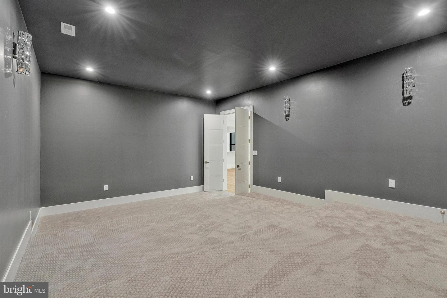 1434 Waggaman Circle photo 88
