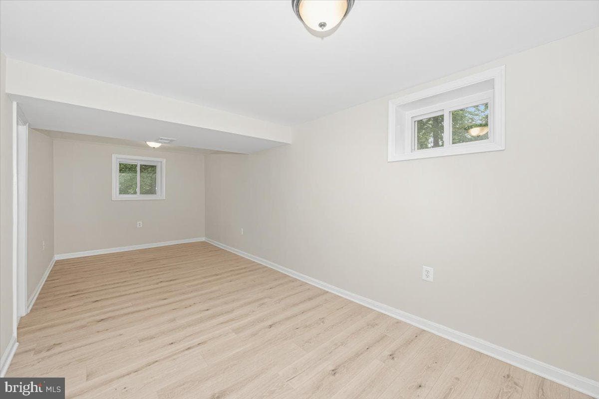 8624 Parliament Drive photo 38