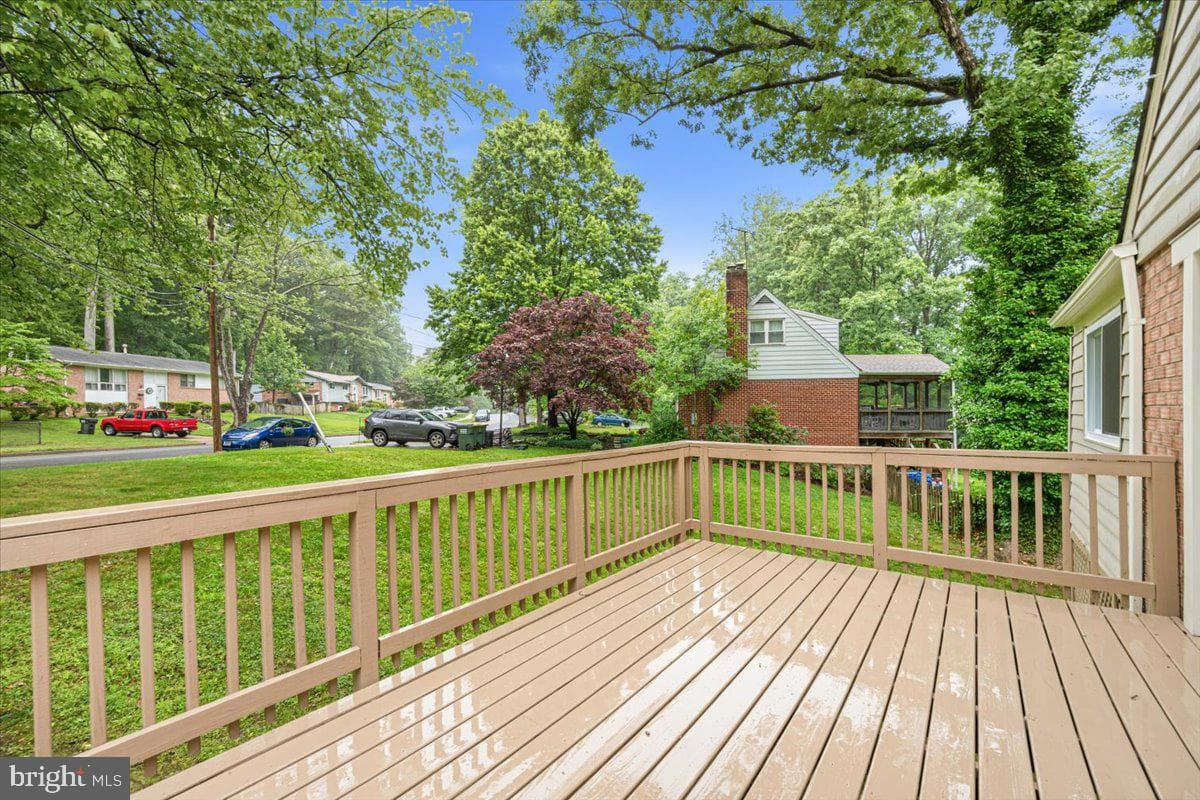 8624 Parliament Drive photo 45