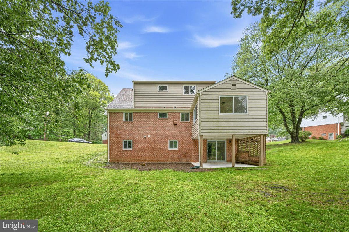 8624 Parliament Drive photo 47