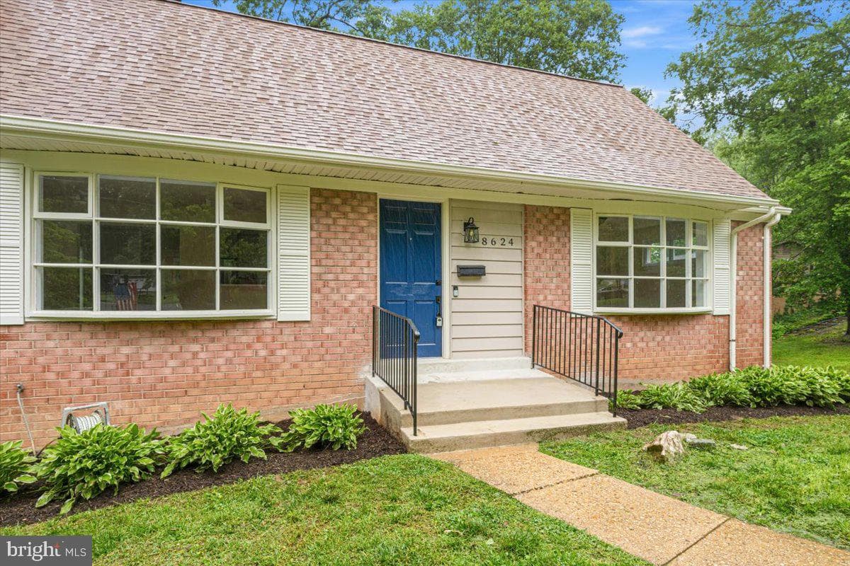8624 Parliament Drive photo 7