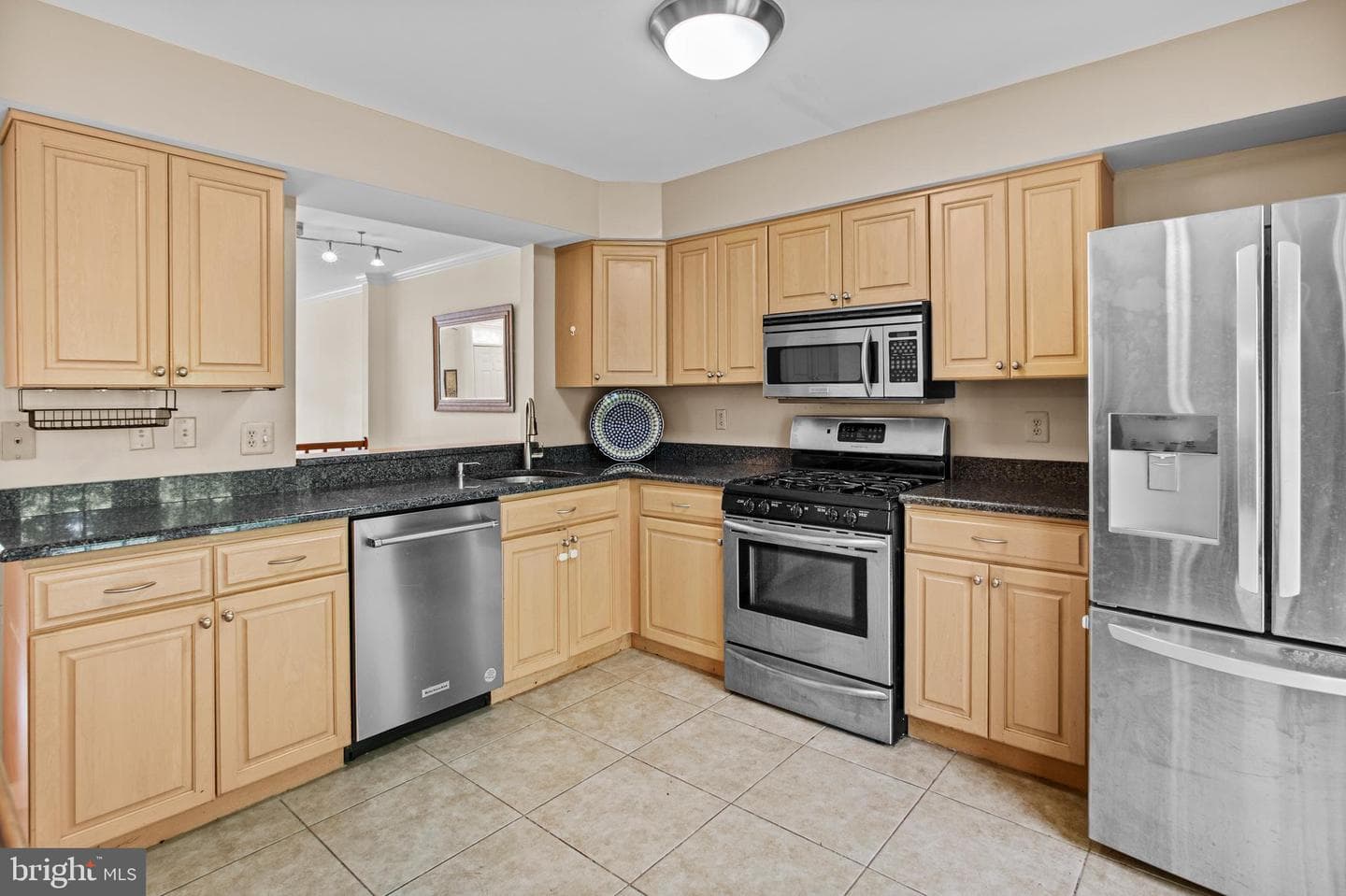 7238 Lensfield Court photo 5