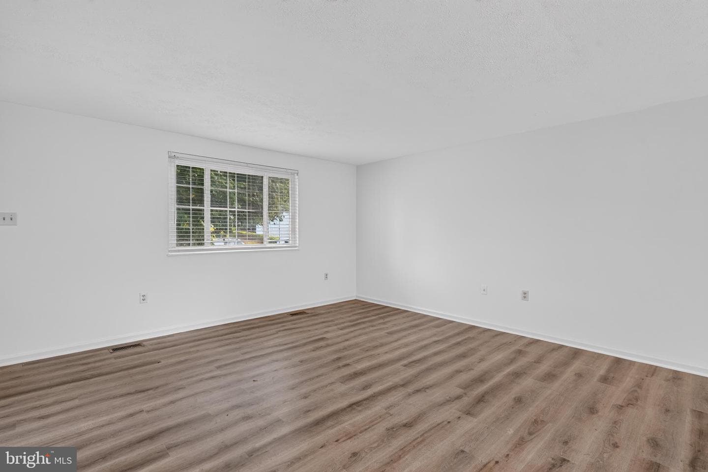 4312 Rolling Stone Way photo 7