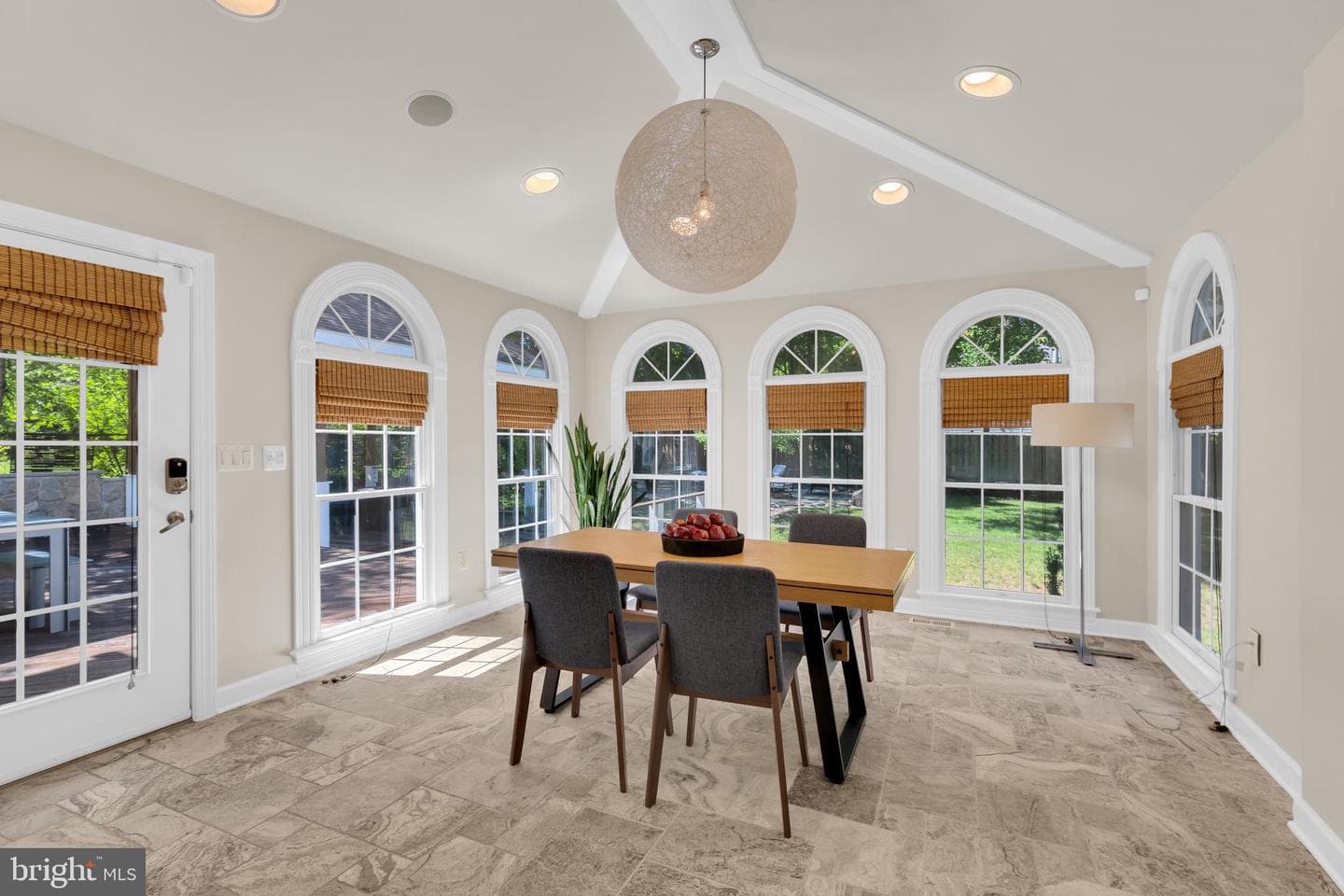 9800 John Robert Way photo 22