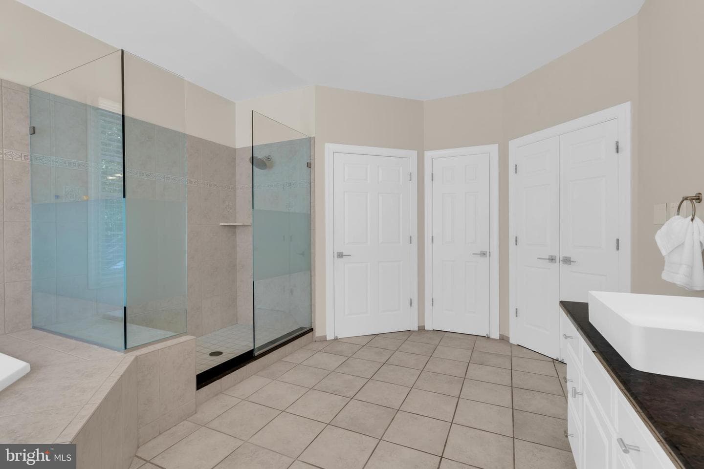 9800 John Robert Way photo 45