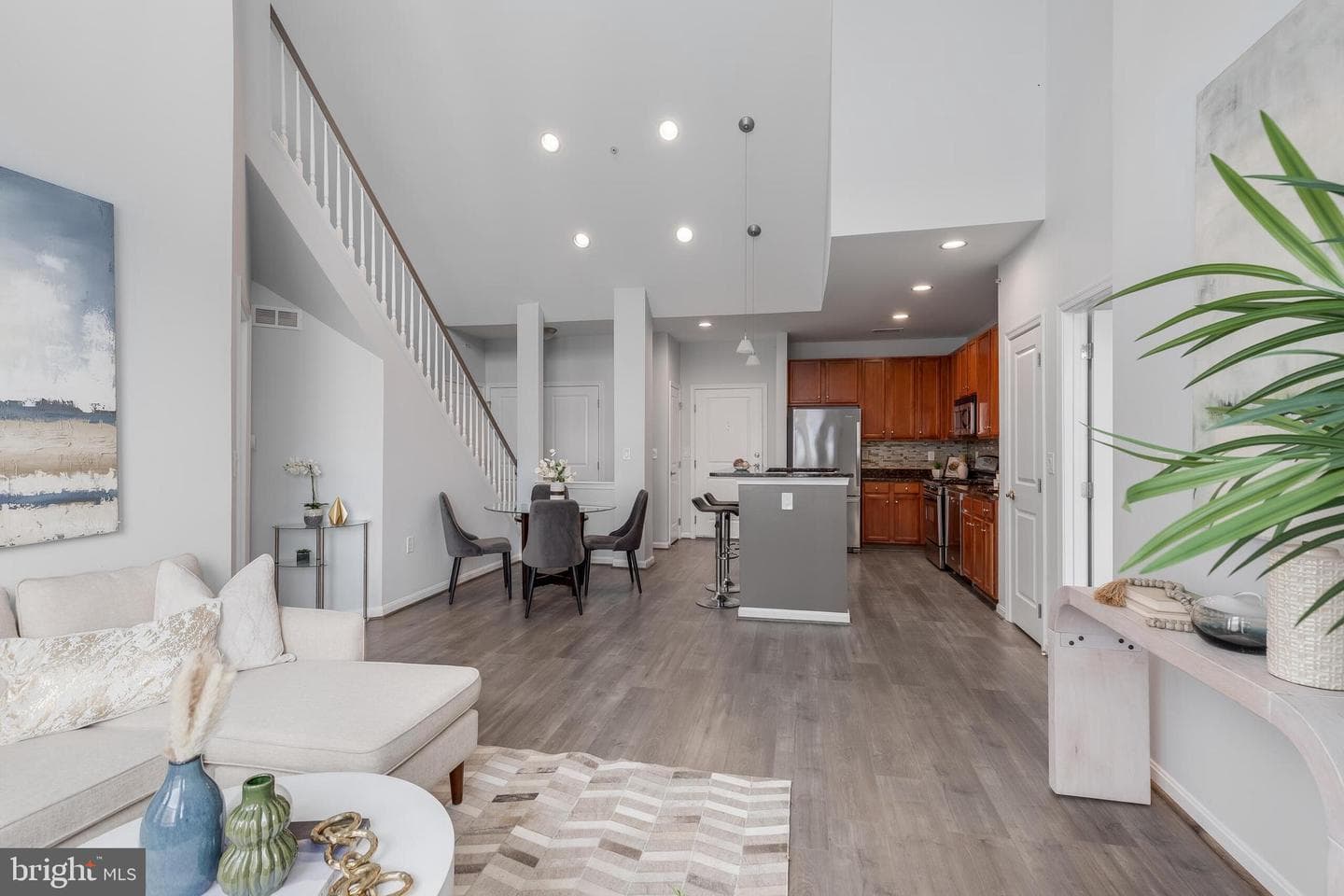 2665 Prosperity Avenue #437 photo 16