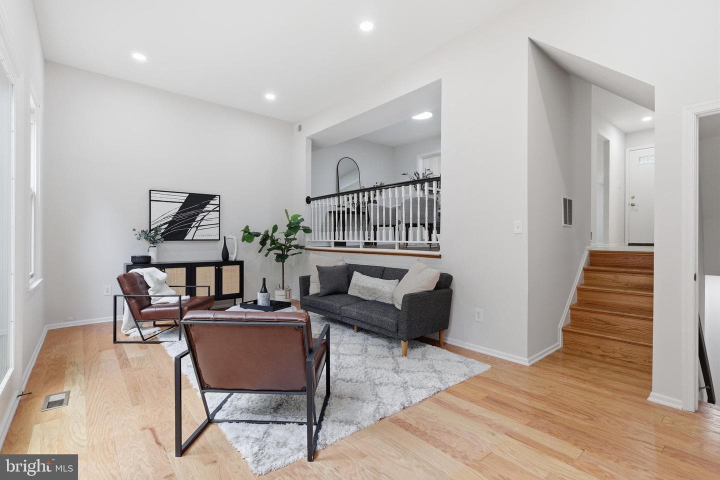 8398 Uxbridge Court photo 5