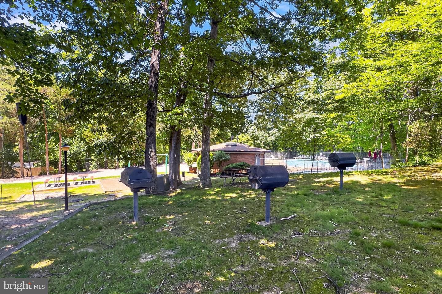 7611 Tiverton Drive photo 35