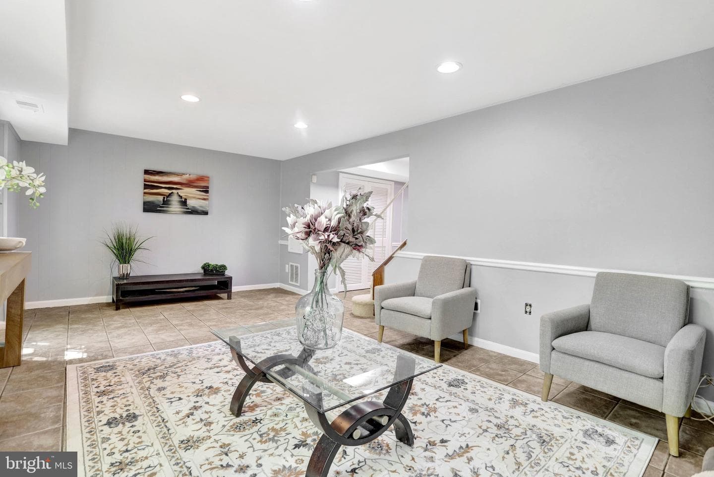 8127 Pinelake Court photo 5