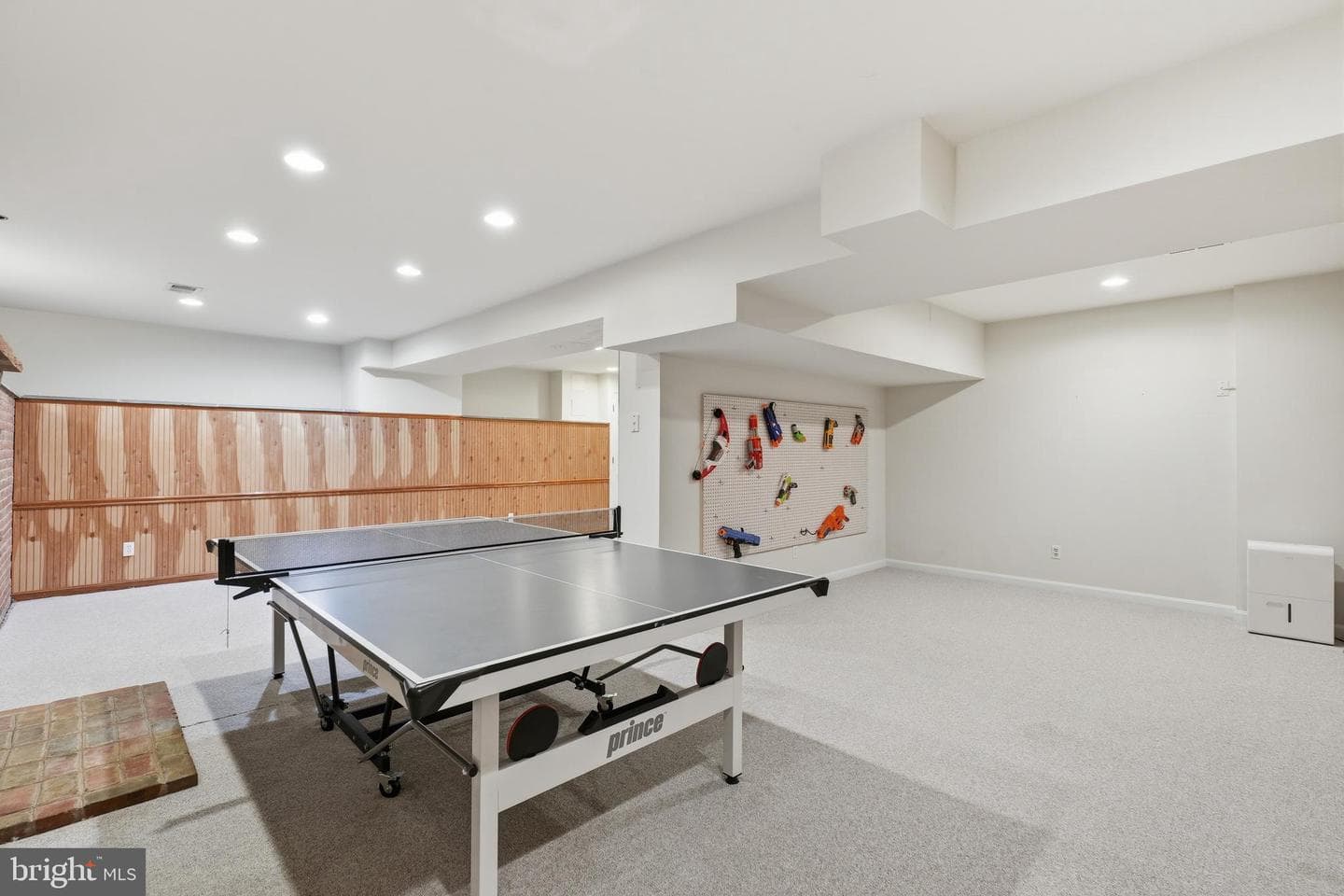 8900 Queen Elizabeth Boulevard photo 26