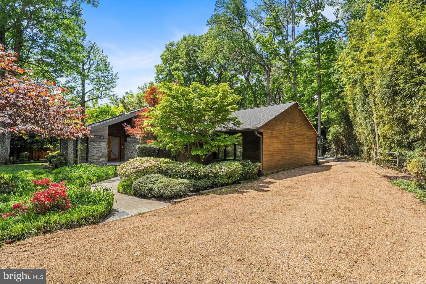 7736 Tauxemont Road photo 15