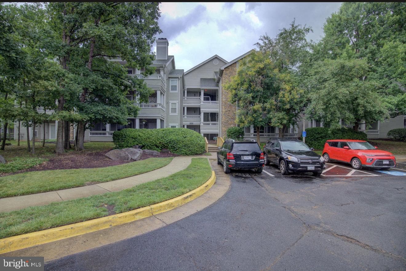 4413 Fair Stone Drive #202 photo 18