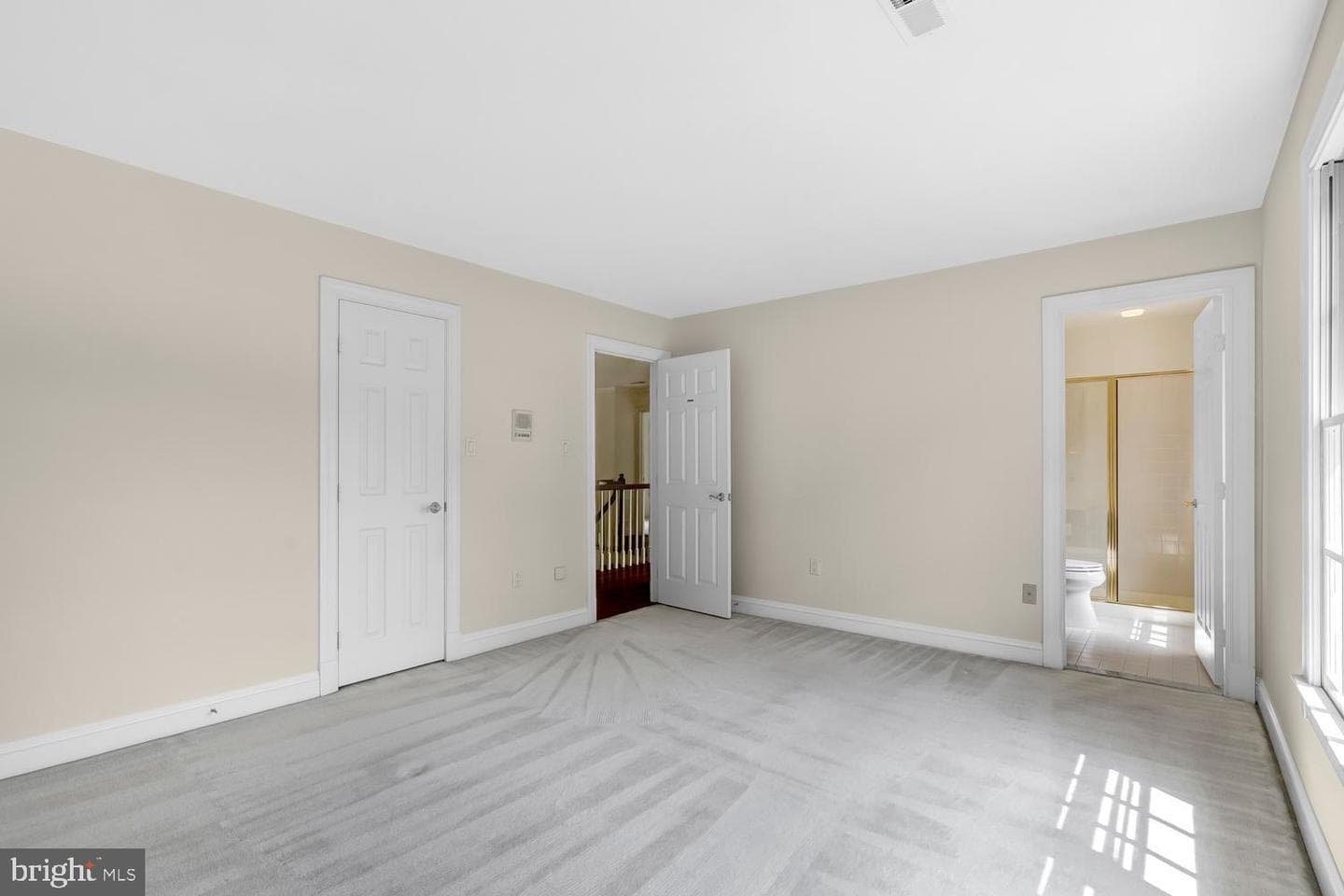 9400 Ludgate Drive photo 37