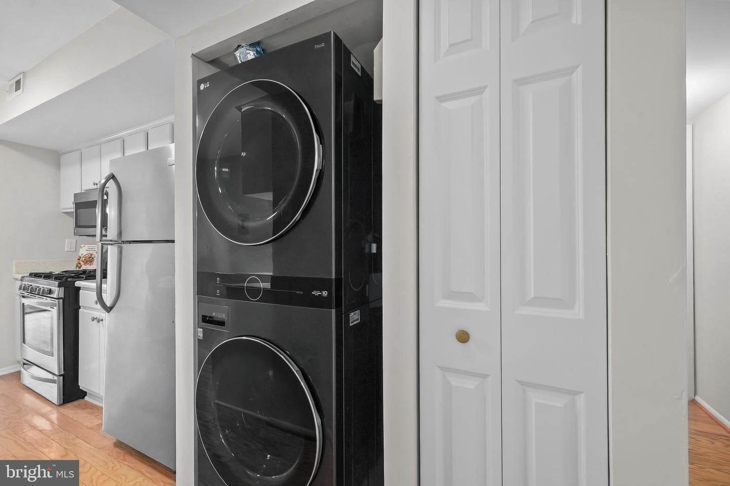 2060 Royal Fern Court #11a photo 12