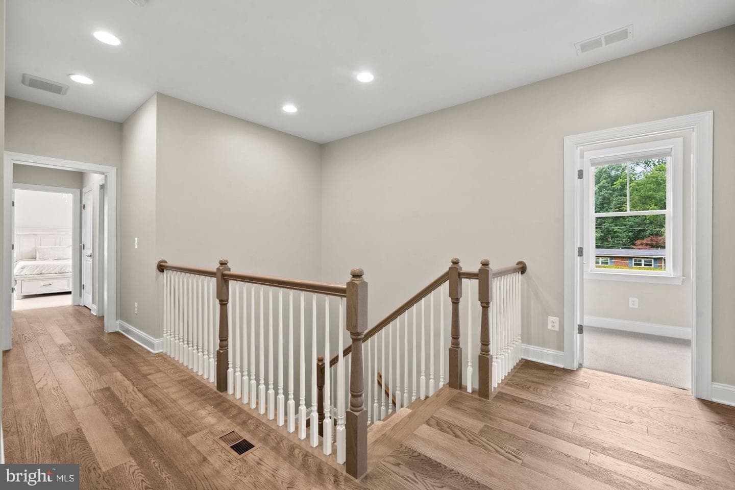 9932 Clearfield Avenue photo 62